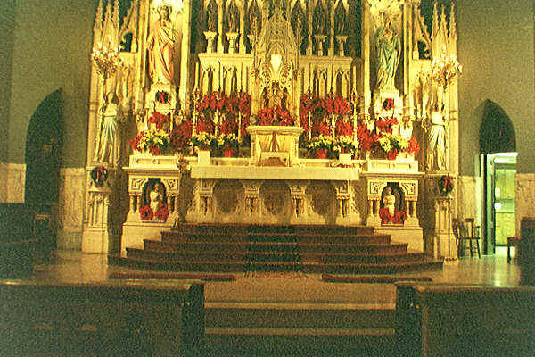 High Altar.bmp (720054 bytes)